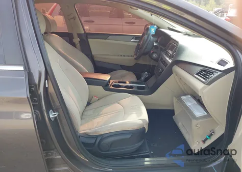 2016 Hyundai Sonata z USA, uszkodzony, nr VIN 5NPE24AF1GH411205